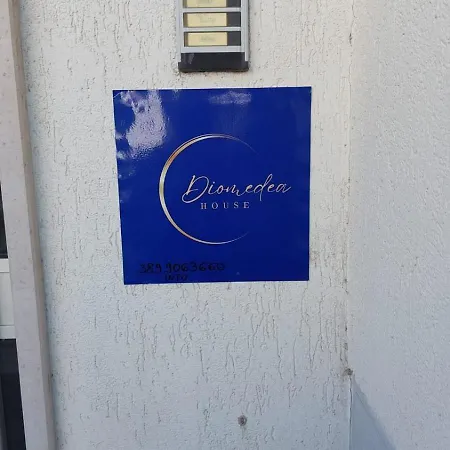 Diomedeahouse *